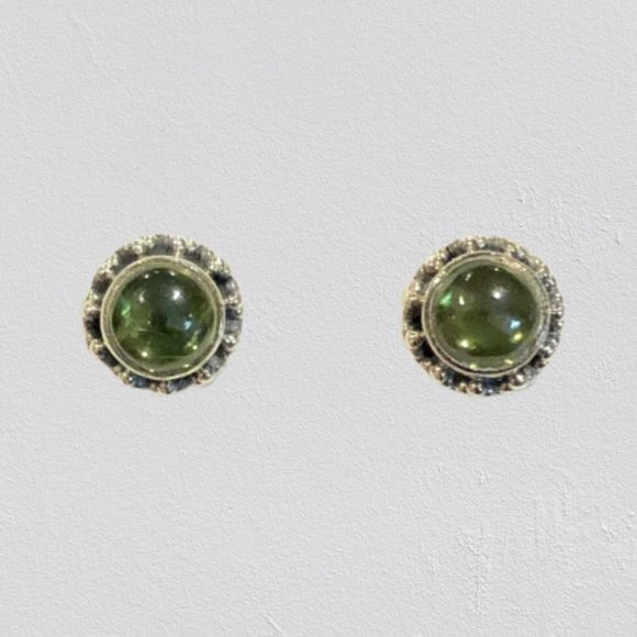 SILPADA Green Peridot Cabochon Sterling Silver Earrings P1401 NWOT LAST PAIR! - Picture 3 of 13